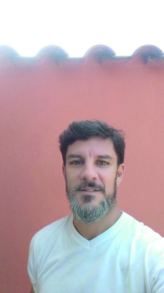 Rogério Caramujo, da Barbearia Garagem 248, fala sobre Empreendedorismo