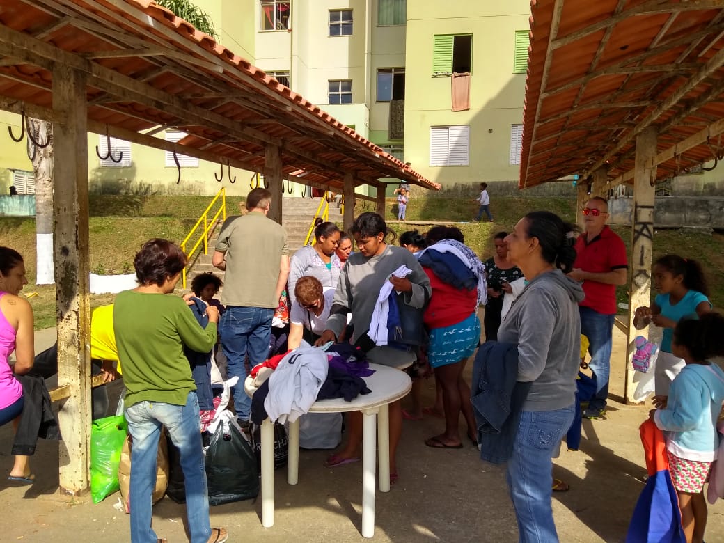 Comunidade do Ipiranga recebe doação de agasalhos