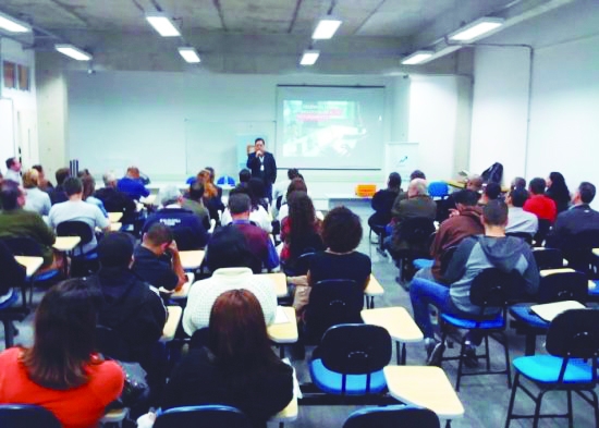 Programa Jacareí Cidade Empreendedora reúne cerca de 60 pesssoas em palestra 