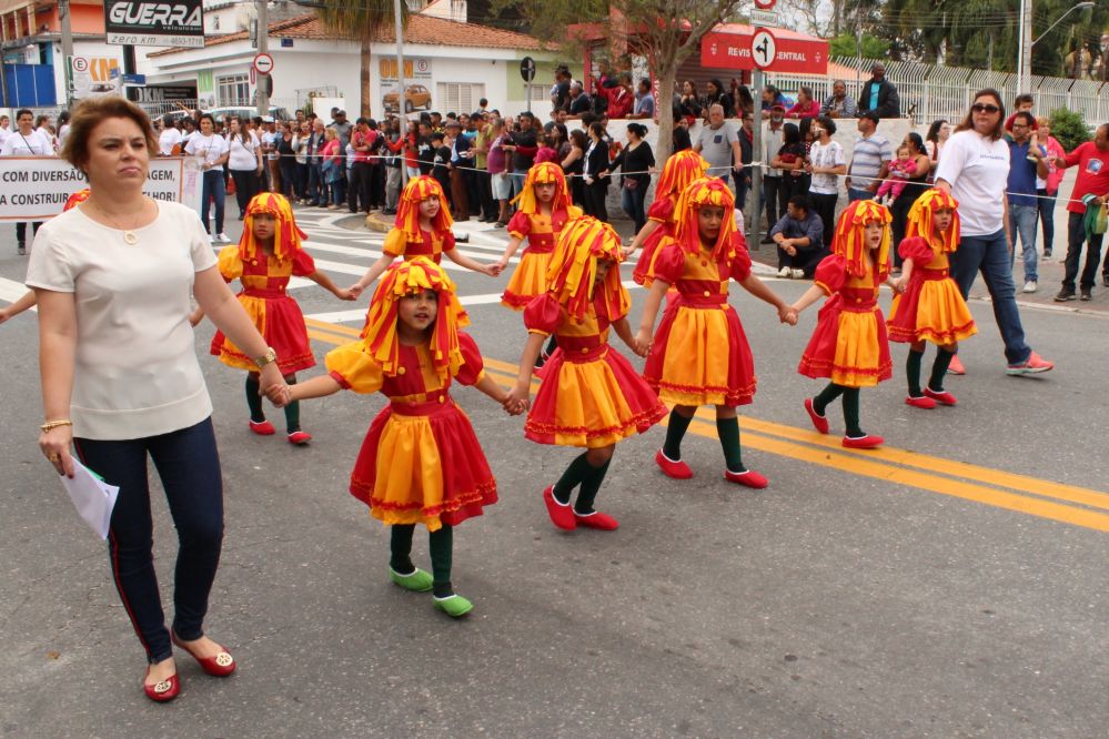 Guararema comemora seus 119 anos com desfile cívico especial 