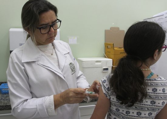 Unidades de Saúde de Jacareí recebem vacinas contra a meningite 