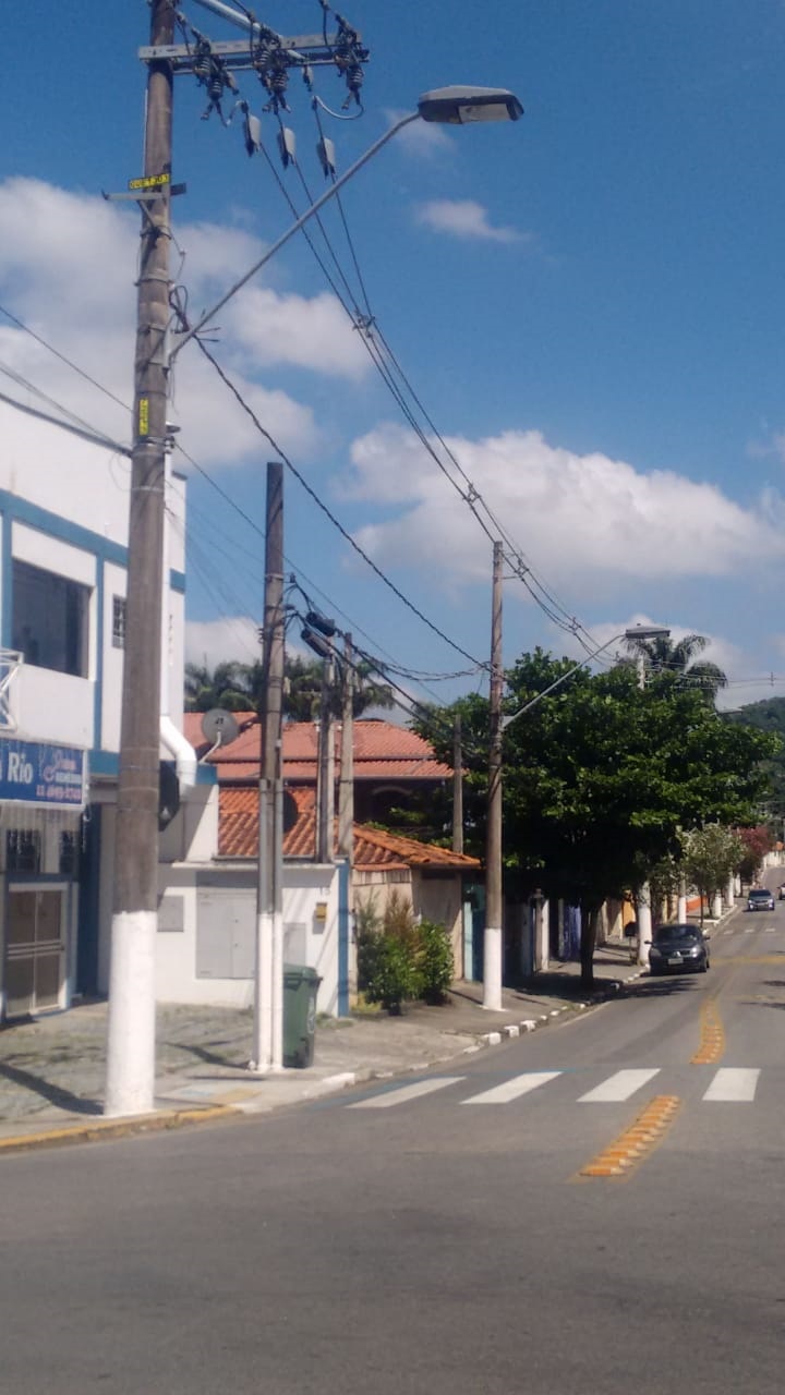 Oscilação constante de energia afeta moradores de Guararema