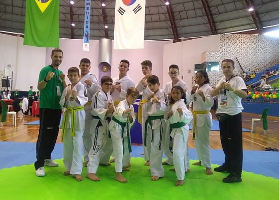 Delegação jacareiense conquista doze medalhas em Copa América de Taekwondo