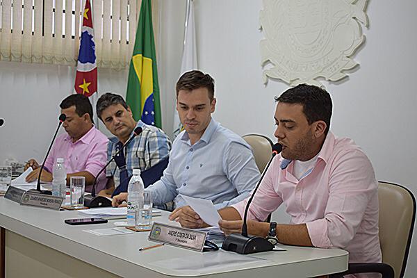 Câmara Municipal de Guararema pede esclarecimentos para a Viação Jacareí
