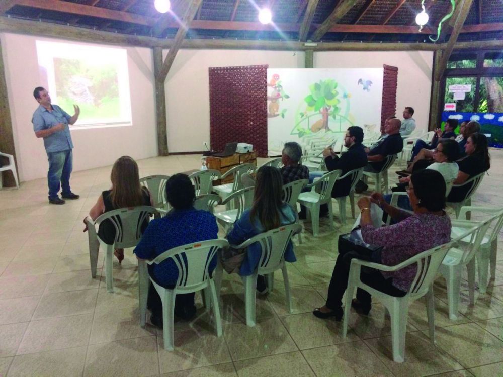 Núcleo de Educação Ambiental "Sinhô Muniz" recebeu palestra em comemoração ao Dia da Água