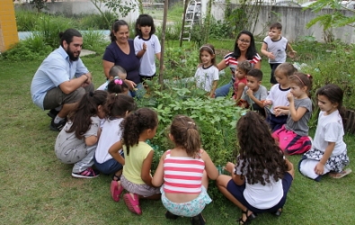 O projeto “Horta nas Escolas” está sendo desenvolvido pela FATEC em escolas municipais de Jacareí