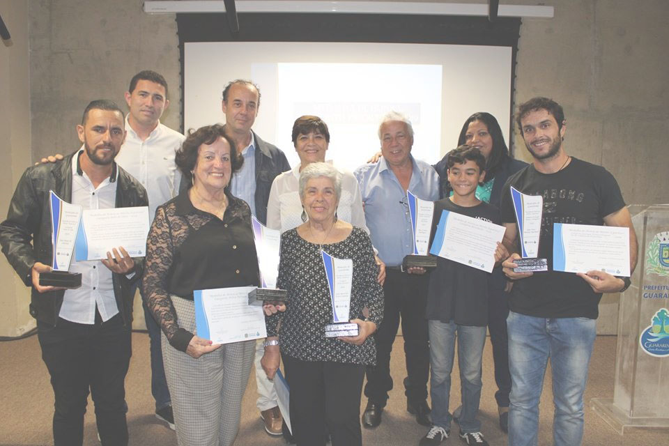 Atletas de Guararema recebem medalha de honra ao mérito esportivo