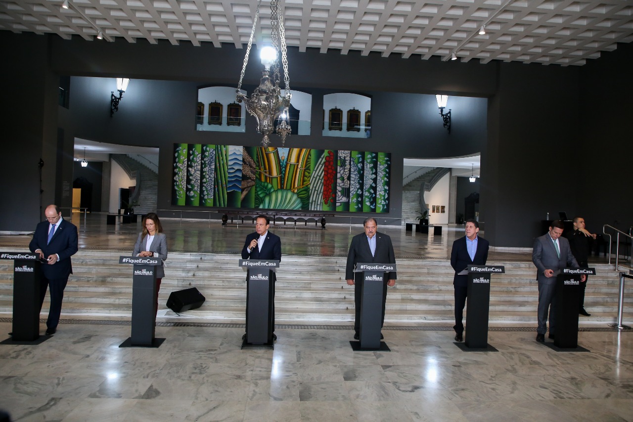Governo do Estado de São Paulo pede que todos permaneçam em casa durante o feriado