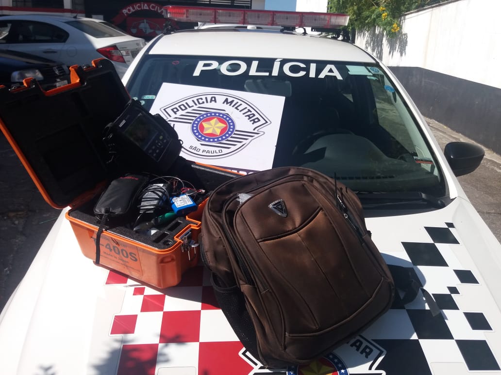 Polícia prende jovens por roubo de equipamentos de telefonia em Poá