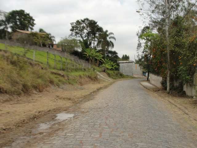 Obras de pavimentação são retomadas no Chácaras Guanabara