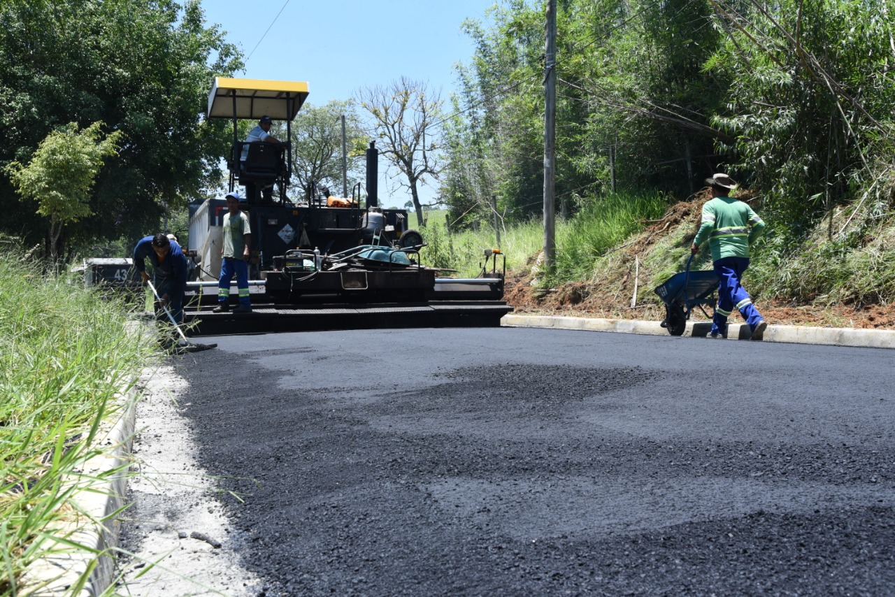 Obras de pavimentação em vias do Chácaras Guanabara estão próximas da finalização