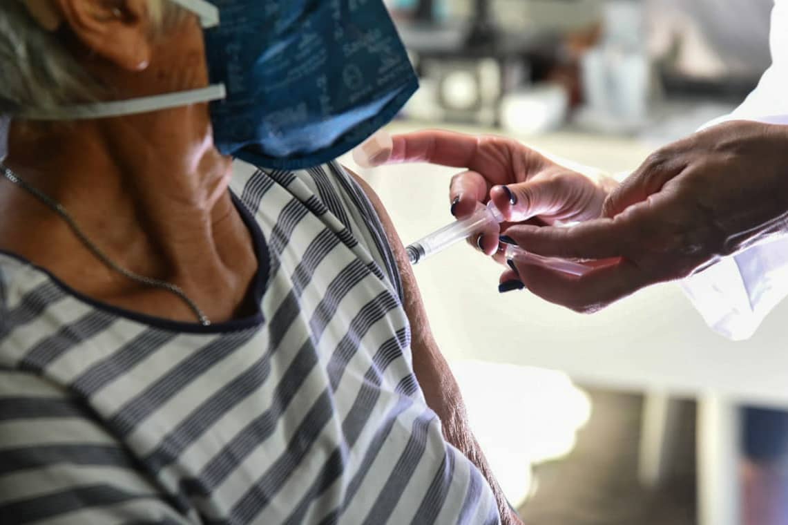 Guararema libera cadastro para vacinação de idosos com 68 anos