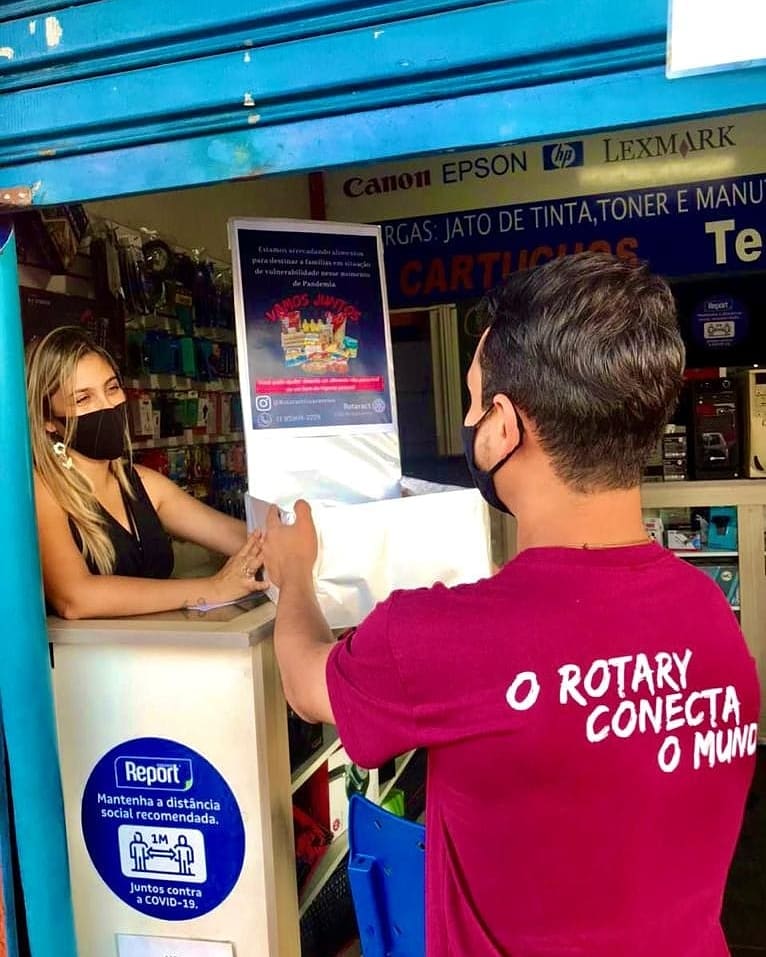 Rotaract de Guararema realiza campanha para arrecadação de alimentos e itens de higiene pessoal