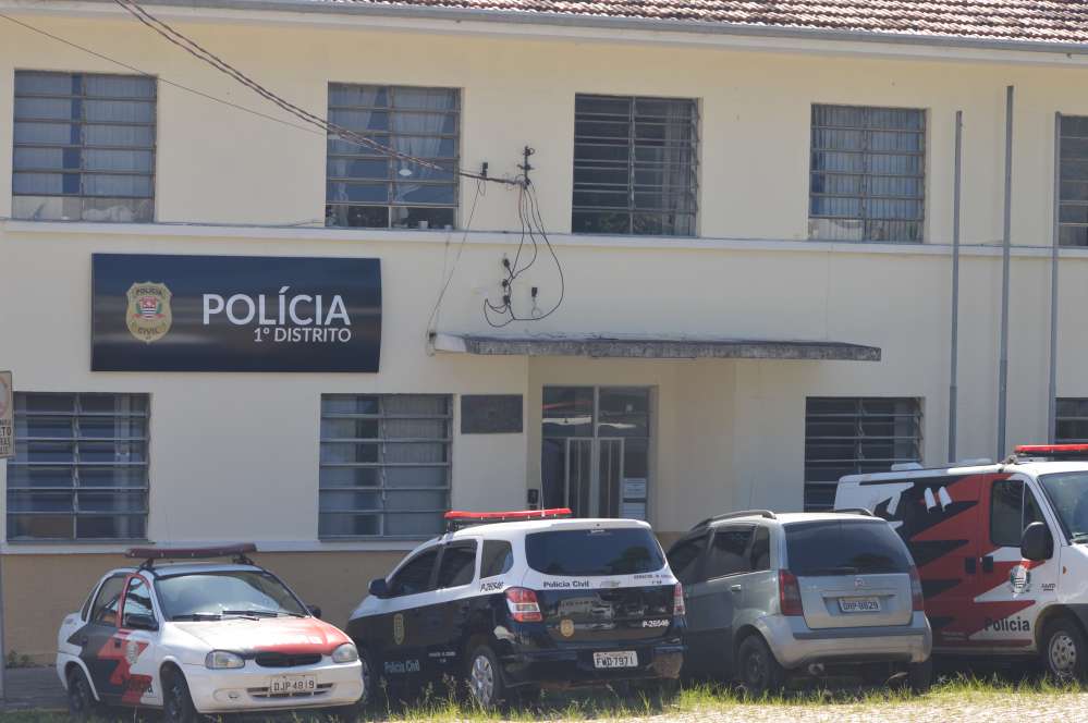 Polícia Militar de Mogi das Cruzes detém menores por furto em Cezar de Souza