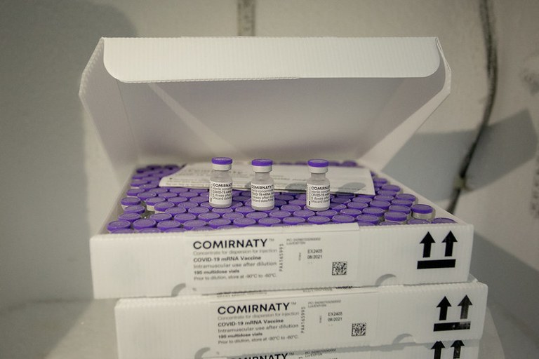 Novas 528.840 mil doses da vacina contra Covid-19 da Pfizer chegam ao Brasil