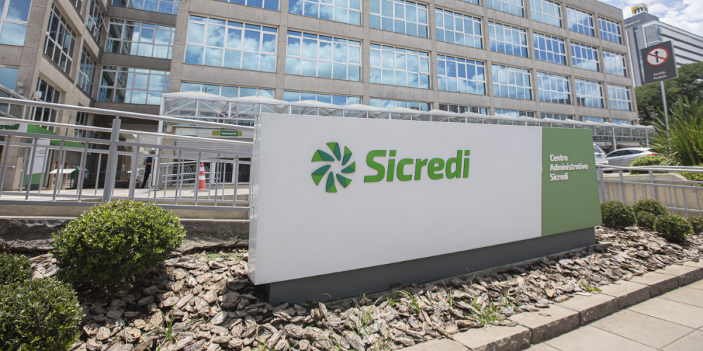 Fitch revisa perspectiva de rating do Sicredi para Estável