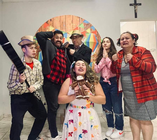 Pandemia: Família de Mogi comemora festa junina em casa