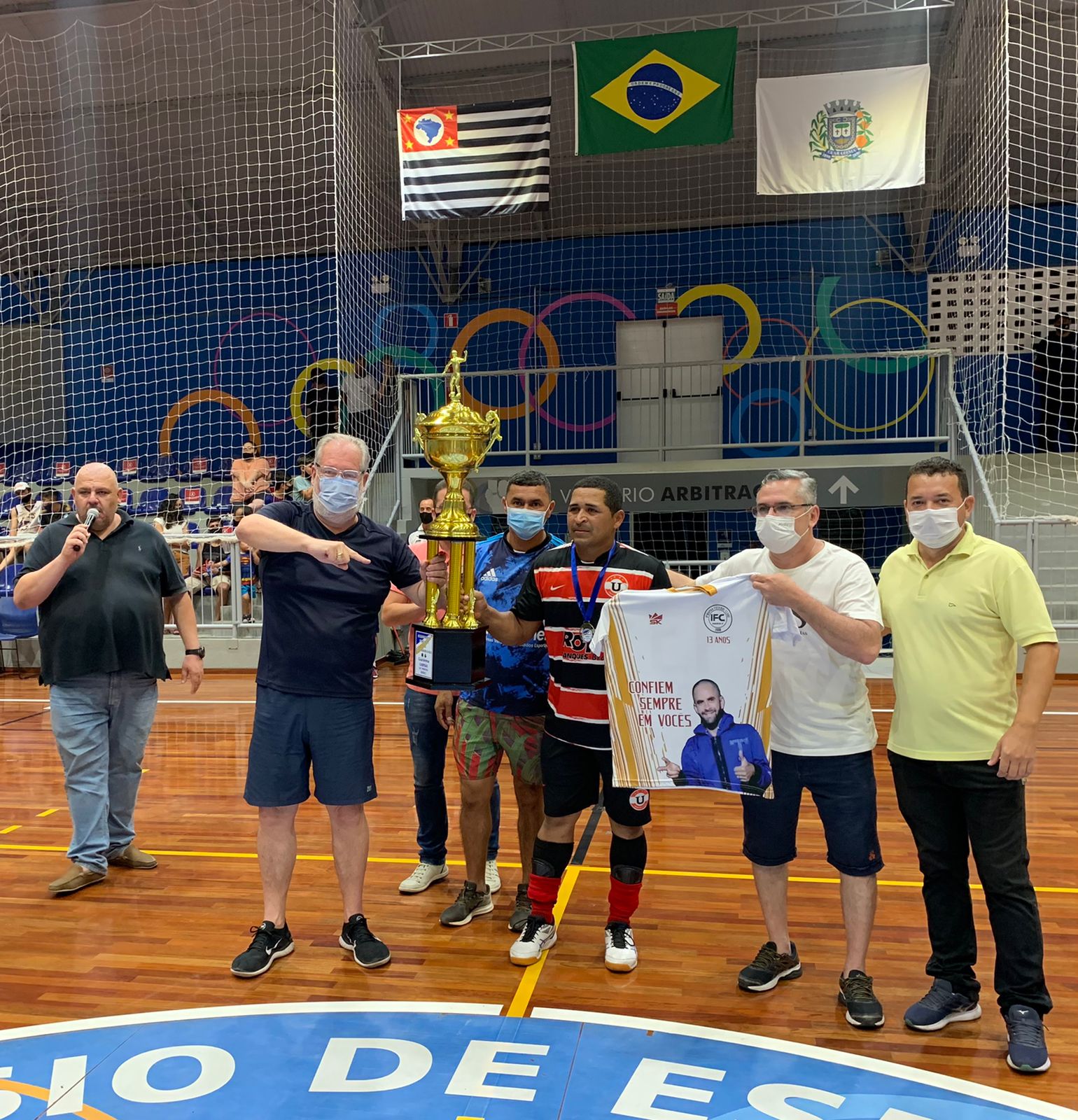 Os campeões do Futsal em Guararema; Garantido na A3, USAC perto do título