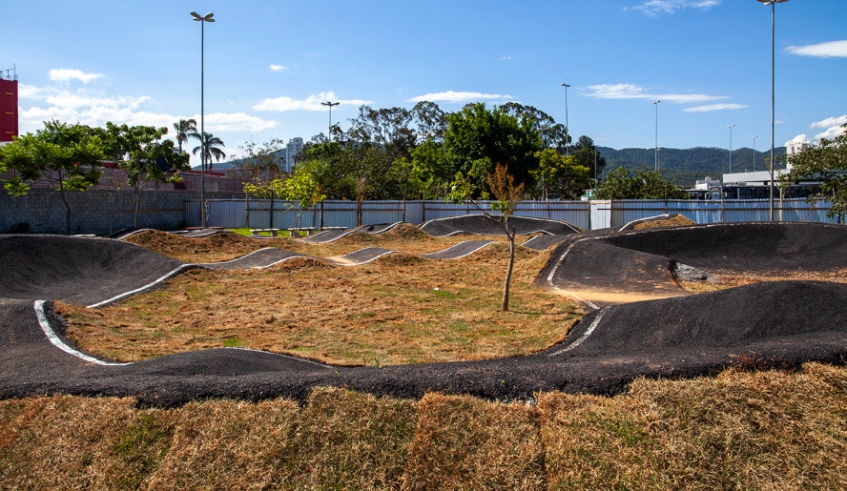 Obras da nova pista de pump track do Parque Botyra avançam