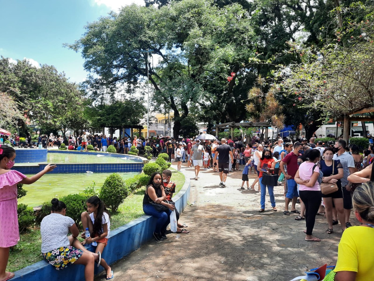 Poaenses reclamam de falta de estrutura durante Dia V