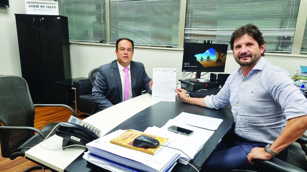 Vereador Fecco visita ALESP e leva demandas de Guararema ao Deputado Estadual André do Prado