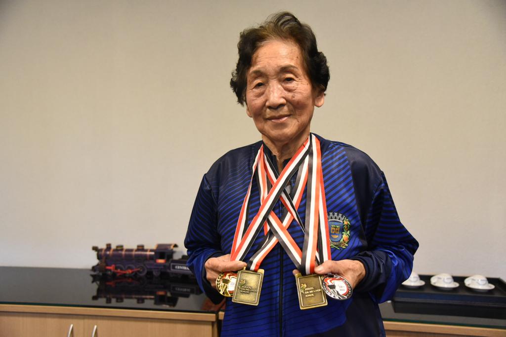 Yukiko Nakada: aos 86 anos, atleta conquista novas medalhas representando Guararema no Jomi