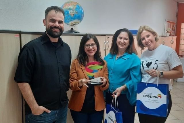 Educomunicadora conquista o  prêmio do SET Brasil
