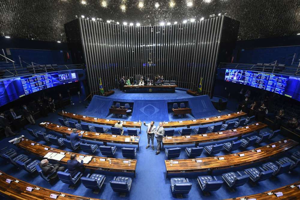 Senado derruba autorização de cônjuge para esterilização voluntária