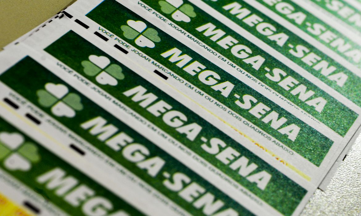 Mega-Sena sorteia prêmio acumulado em R$ 150 milhões hoje