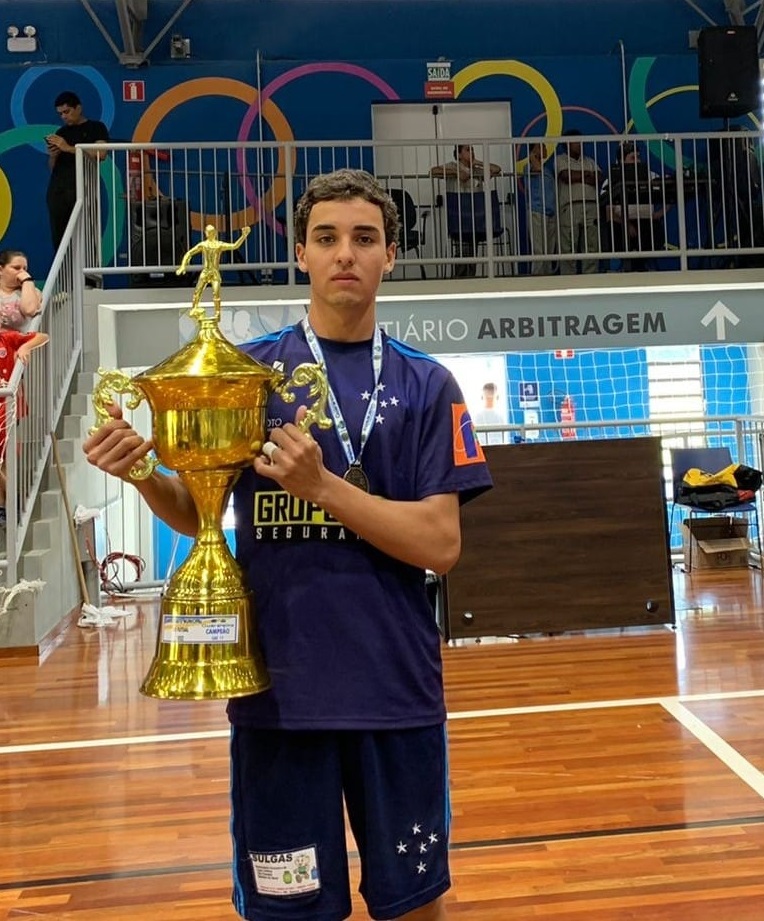 Juan é a grande revelação da Seleção de Guararema