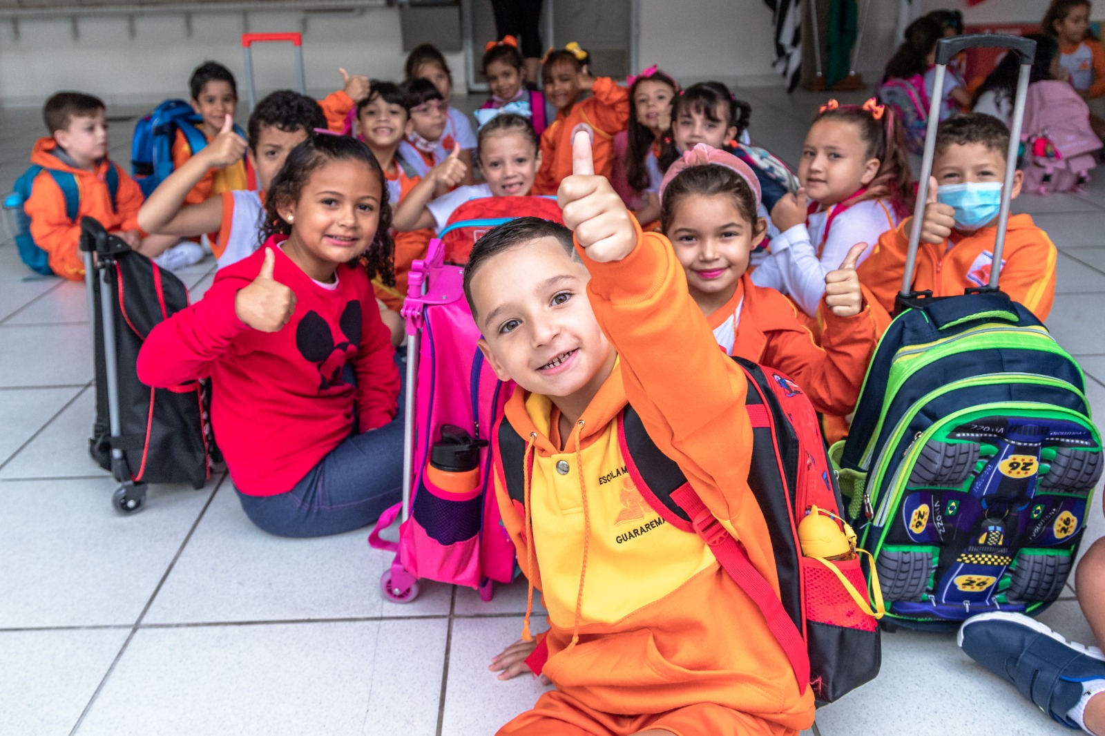 Programa leva alunos de Guararema a museu em São Paulo