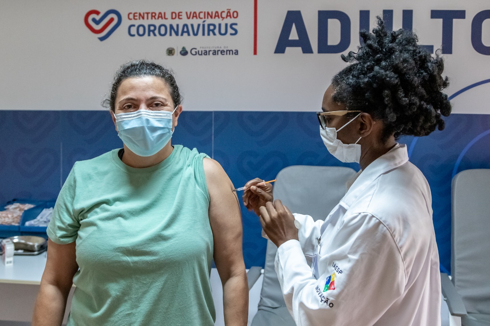 Guararema inicia nova fase de vacinação contra COVID-19 para pessoas com deficiência permanente e funcionários da saúde