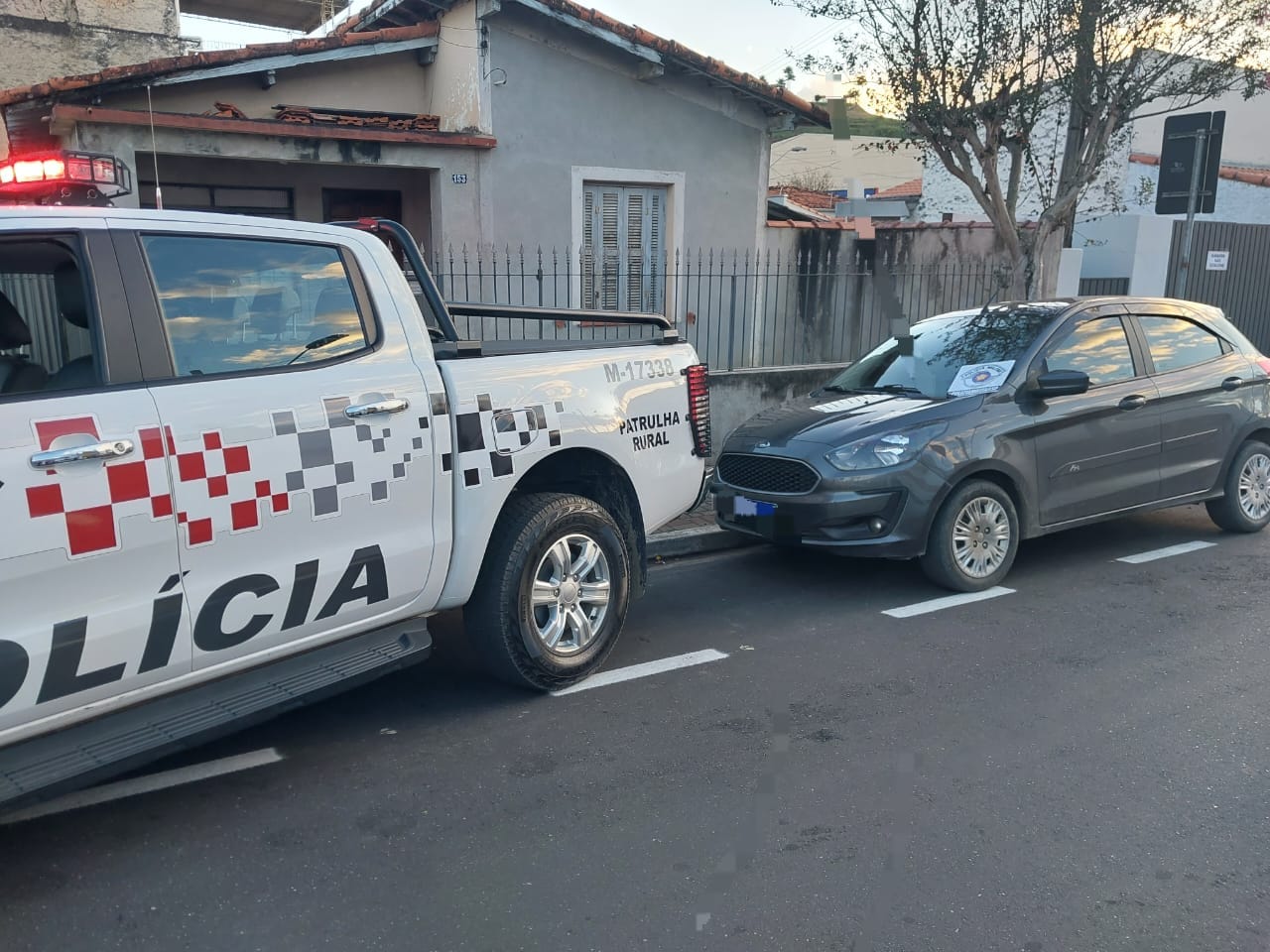 Veículo furtado é recuperado em Guararema