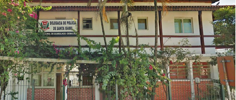 Cadáver carbonizado é encontrado em condomínio de Santa Isabel 