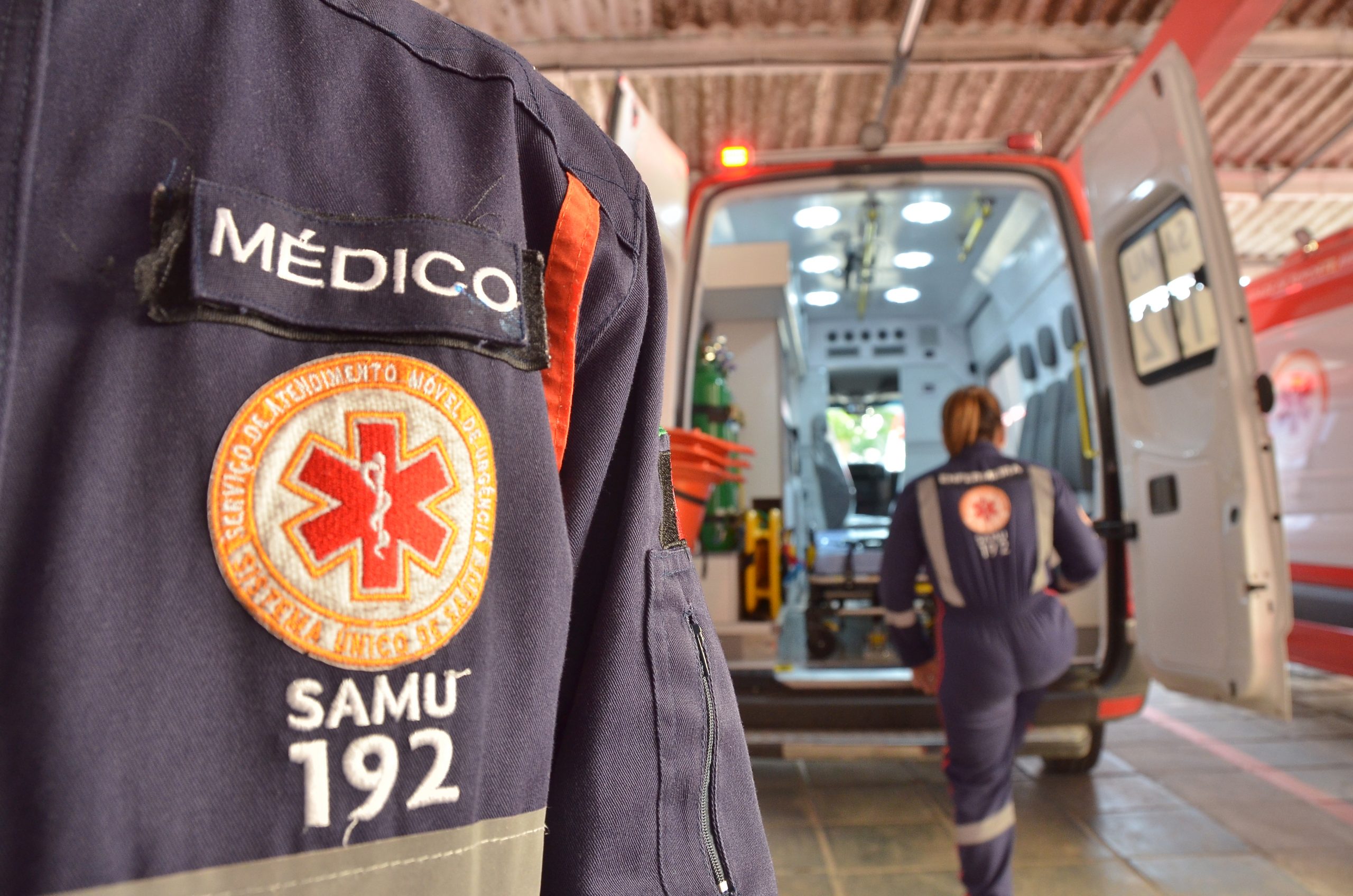 Trabalhador morre após levar choque em telhado de igreja em Mogi das Cruzes