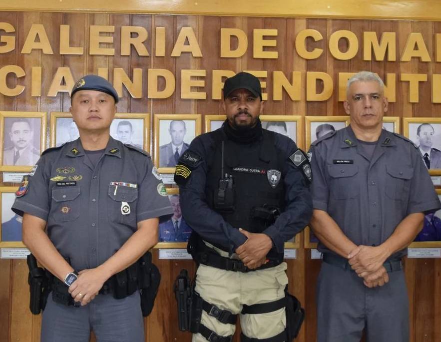 Comandante do 17° Batalhão de Polícia Militar metropolitano recebe delegação do Ministério Público