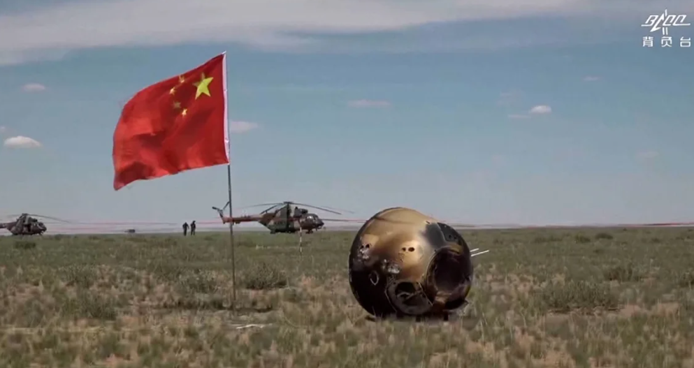 Sonda chinesa faz história ao retornar com amostras do lado oculto da lua