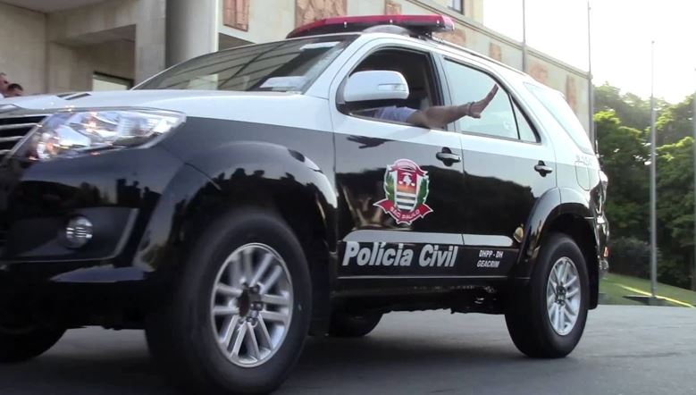  Polícia Civil prende casal por produção e venda de pornografia infantil com os próprios filhos em Arujá