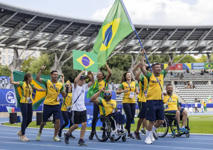 Brasil brilha nas Paraolimpíadas com 11 medalhas; China lidera o quadro geral