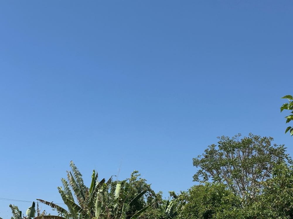 Semana inicia com sol, mas chuva se aproxima