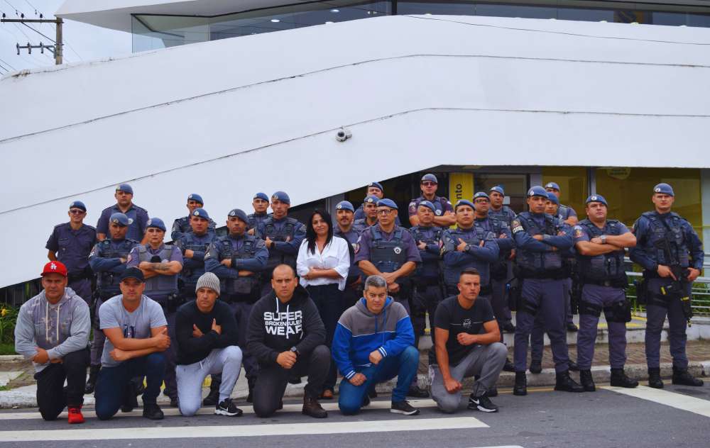 Polícia Militar realiza simulado de roubo a banco na cidade de Guararema e reforça segurança no Alto Tietê