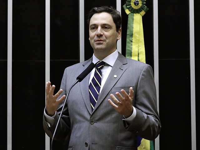 Deputado Luiz Philippe propõe suspender instrução normativa da Receita Federal sobre transações acima de R$ 5 mil