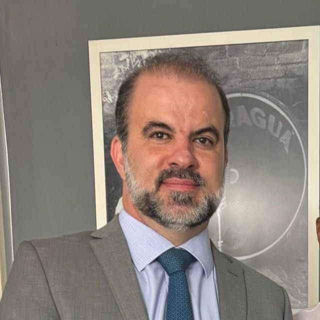 Dr. Marcelo Oliveira é escolhido como examinador da prova de título em ortopedia