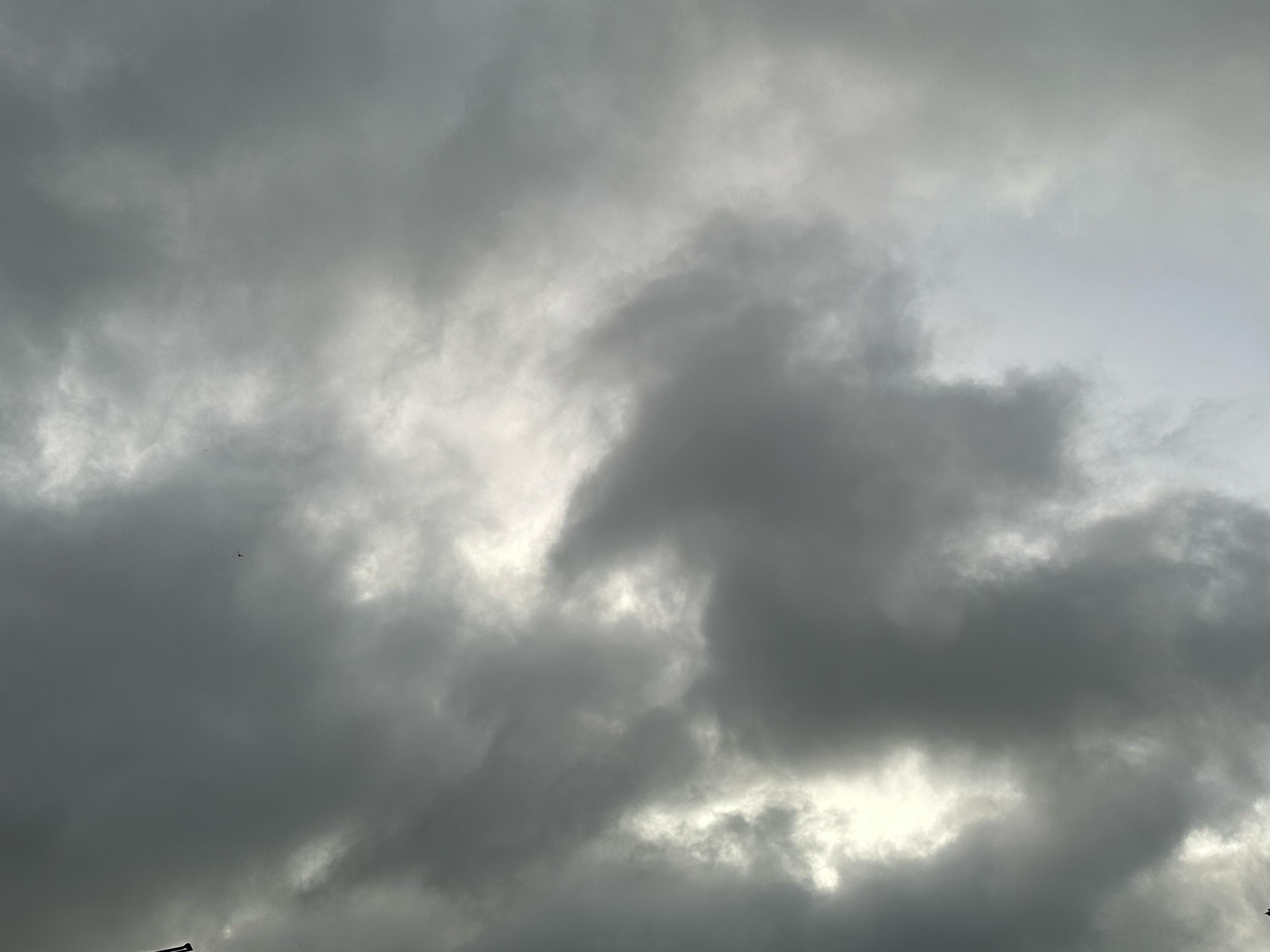 Frente fria chega a São Paulo e deve aliviar calor em Mogi das Cruzes e Guararema