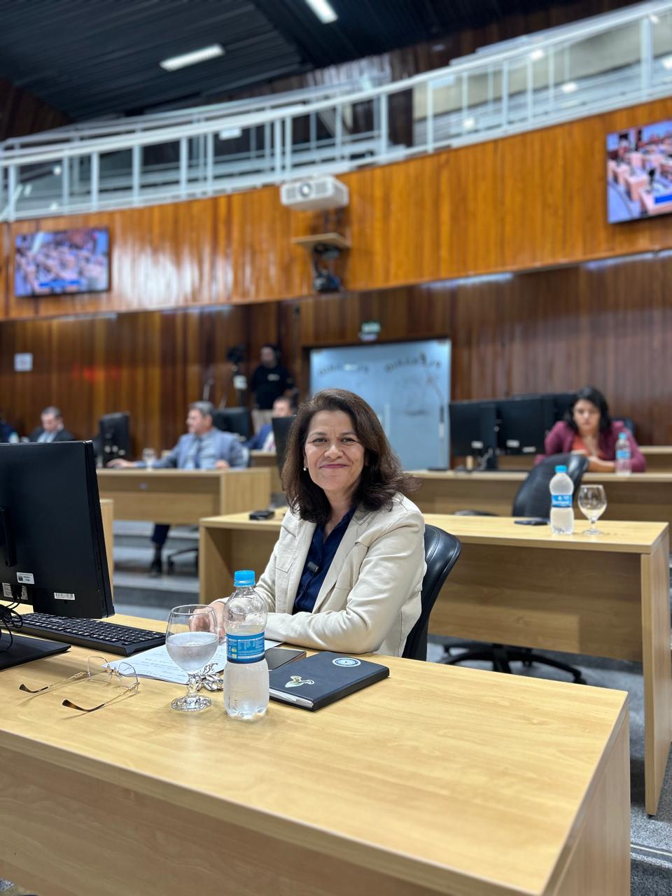 Vereadora Priscila Yamagami tem primeiro projeto de lei votado nesta quarta sobre menopausa e climatério