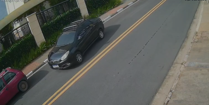 Polícia Militar de Mogi das Cruzes prende homem com seis passagens após furto de carro na Vila Oliveira