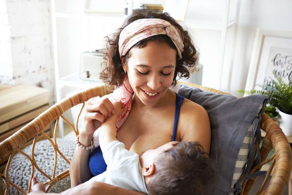 Agosto Dourado e Lilás: entenda a  importância dessas duas campanhas