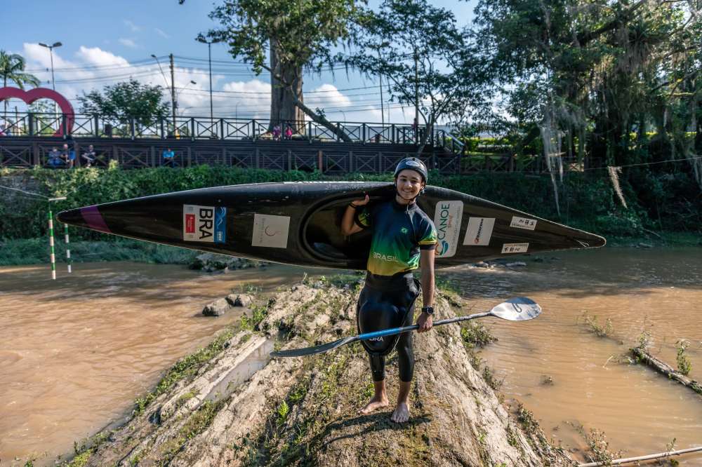 Jovem atleta Max Cunha, de 16 anos, é convocado para Seleção Brasileira Júnior de Canoagem