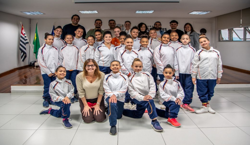 Ginástica Rítmica de Mogi das Cruzes conquista resultados expressivos e é recebida pela prefeita
