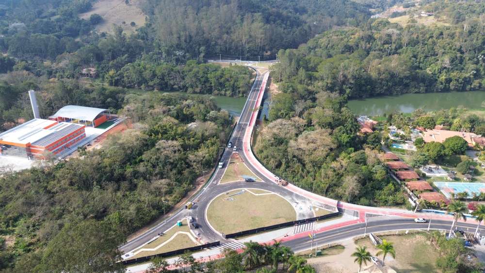 Guararema celebra 126 anos com programação repleta de inaugurações e eventos  Agenda reúne entregas de obras, atrações esportivas, atividades de lazer e apresentações para toda a família ao longo do mês de setembro   Ao completar 126 anos de história neste mês de setembro, Guararema apresenta aos moradores novos caminhos, para novas histórias. Mais que um slogan, a frase é realidade, já que a programação preparada pela Prefeitura traz um calendário repleto de inaugurações, atividades culturais, 